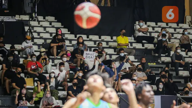 Foto: Rindu Telah Terobati, Berikut Potret Euforia Penonton IBL Tokopedia 2022