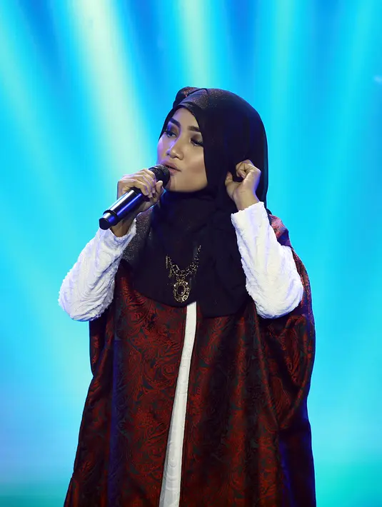 Kejadian itu dialami saat Fatin sedang merintis kariernya. Jam weker juga tidak berhasil membangunkannya. (Deki Prayoga/Bintang.com)
