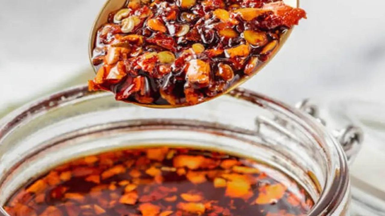 Bukan Sekadar Menambah Rasa Pedas di Makanan, Ini Sejumlah Manfaat Sehat dari Chili Oil