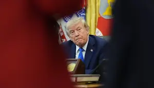 Trump Ancam Bom Oman jika Halangi Kesepakatan AS-Iran