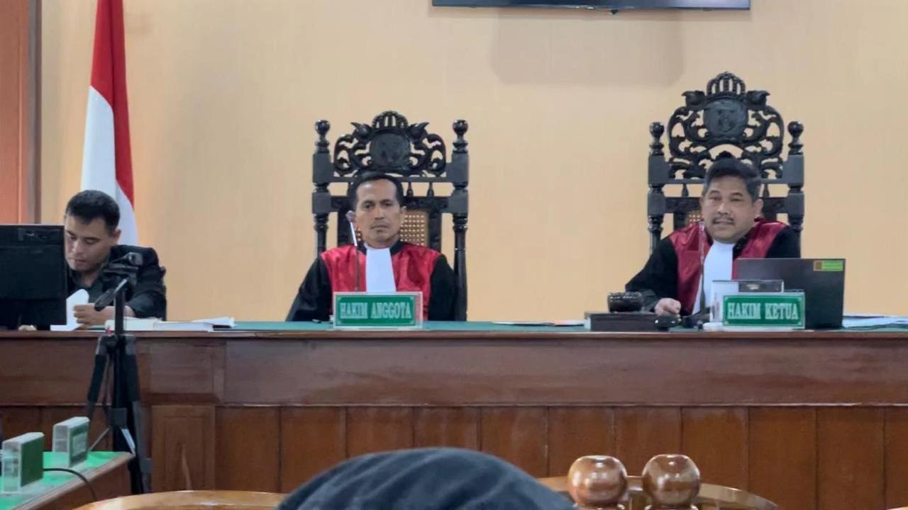 Sidang Guigatan Citizen Lawsuit Ijazah Jokowi, Penggugat Alumnus UGM Tolak Jawaban Polri