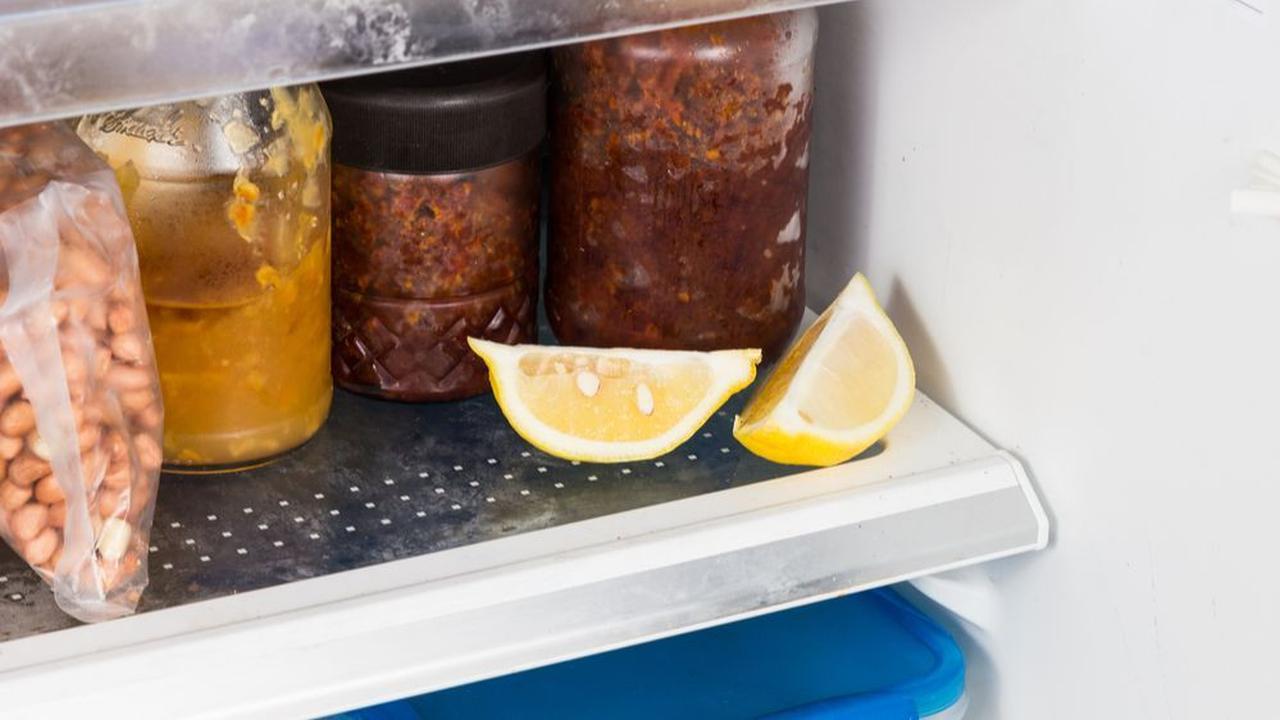 4. Gunakan Air Lemon
