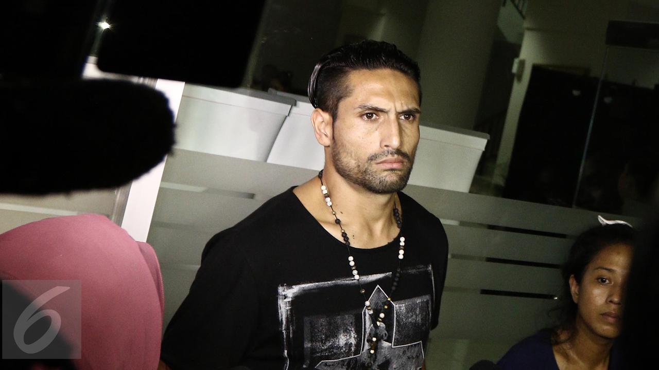 Gaston Castano Jenguk Jupe di RSCM-Jakarta- Herman Zakharia-20170420