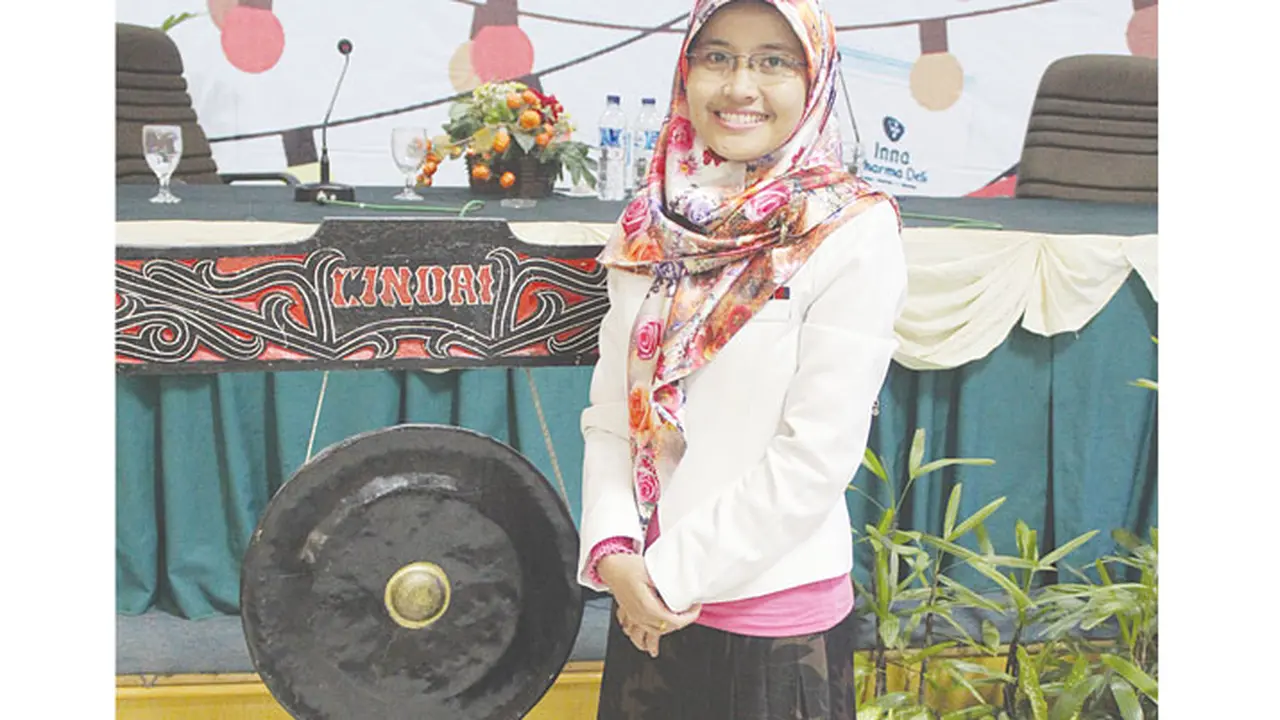 Ini Sosok Wanita Cantik yang Menjadi Dekan Termuda di Indonesia