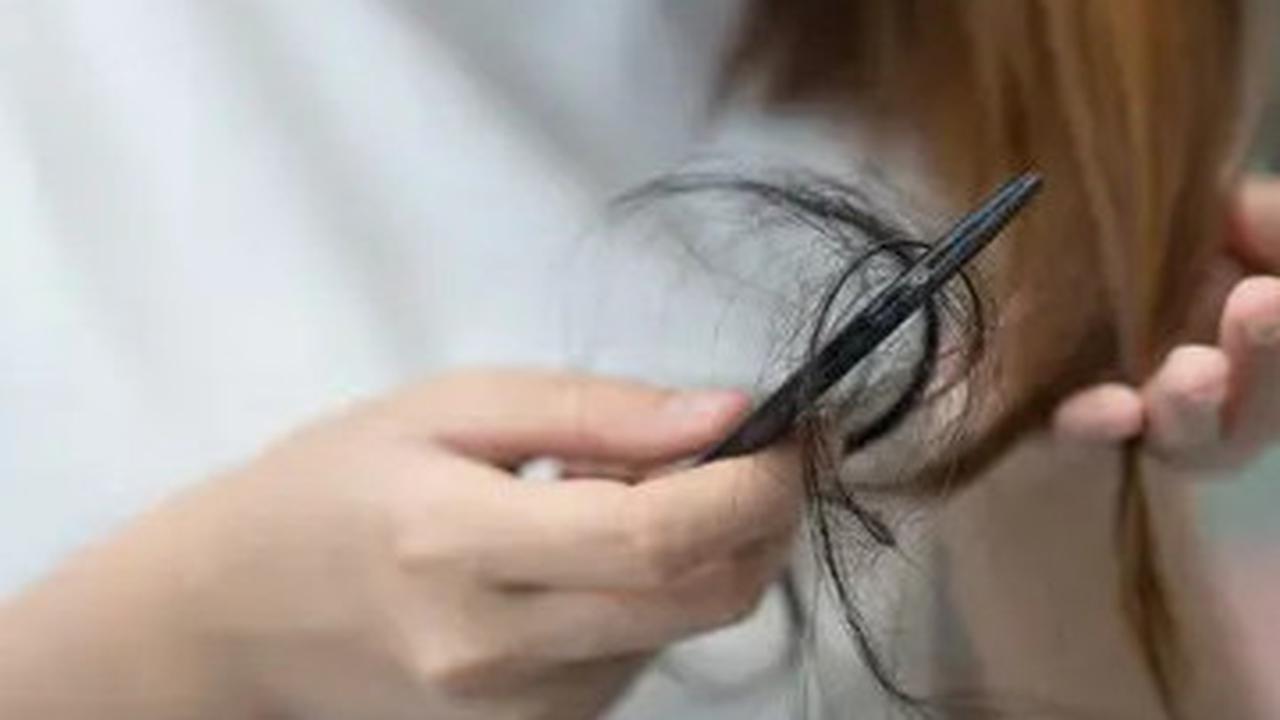 5 Cara Mengatasi Rambut Rontok Secara Alami, Bisa Dicoba di Rumah