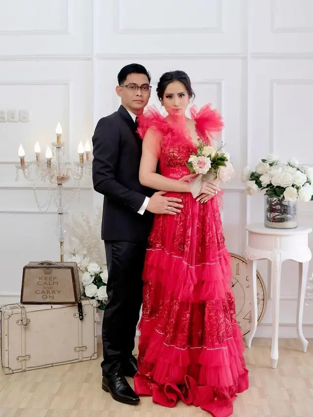 Segera Lepas Status Janda Usai 5 Tahun, Ini 6 Potret Prewedding Shinta Bachir