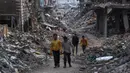 Pemadaman listrik dapat memengaruhi fungsi pompa air dan sanitasi serta membuat keadaan di Gaza semakin memburuk. (Omar AL-QATTAA/AFP)
