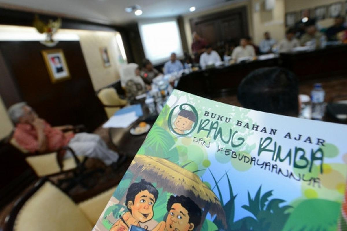 Mensos pimpin rapat Forum Pemberdayaan Komunitas Adat Terpencil