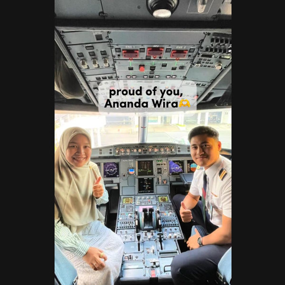 Ibu Guru ini Syok tapi Bahagia, Naik Pesawat Ternyata Sang Pilot Muridnya