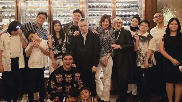 Potret perayaan ulang tahun ayah Baim Wong (Sumber: Instagram/@baimwong)