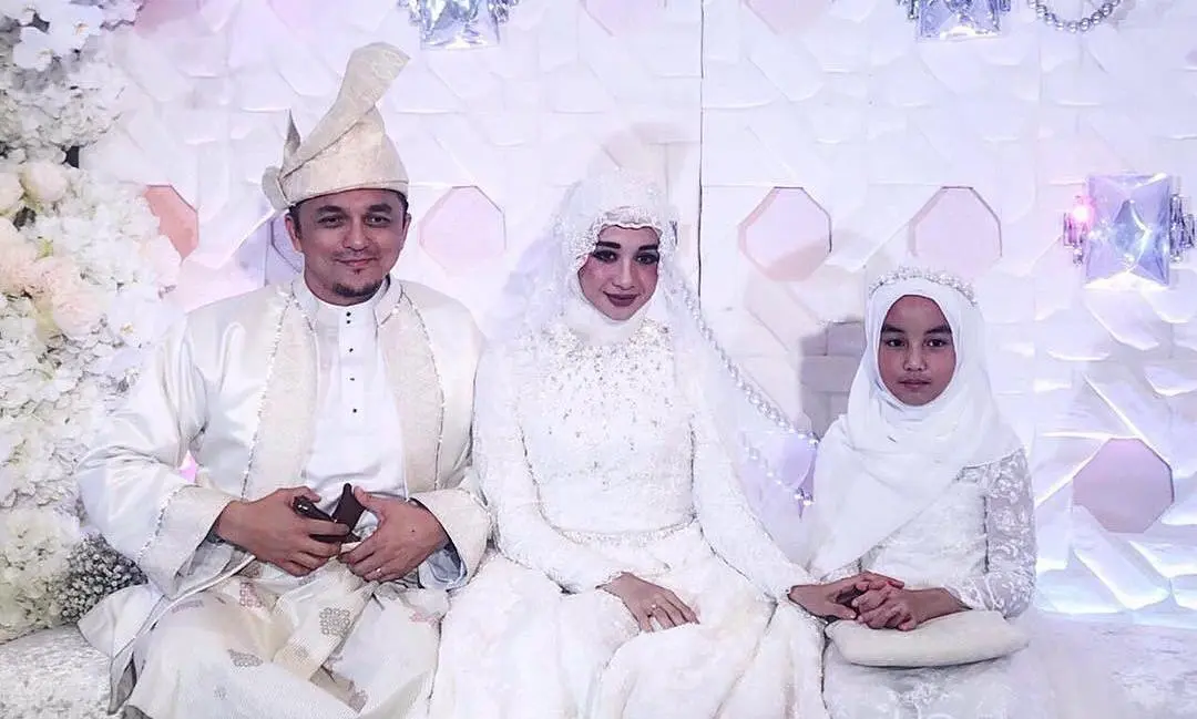 Laudya Cynthia Bella dan Engku Emran menikah [foto: instagram]