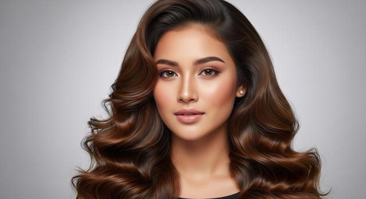 8 Model Rambut Wanita Panjang Curly, Bikin Tampilan Lebih Fresh dan Elegan Sehari-hari