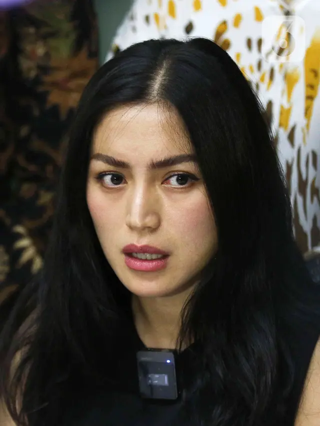 FOTO: Jessica Iskandar Beberkan Kasus Penipuan dan Penggelapan Investasi Mobil di Bali