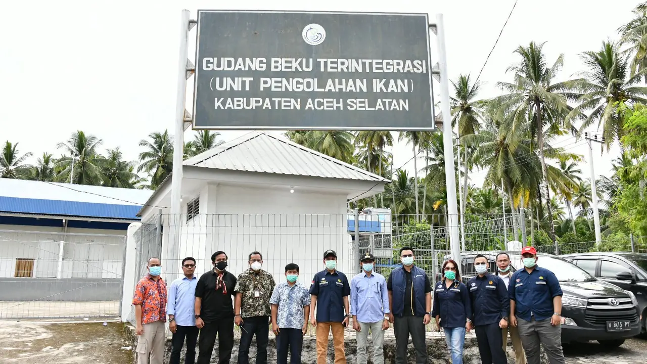 Bantu Tingkatkan Produktivitas, BPH Migas Naikkan Kuota Solar Nelayan Aceh Selatan