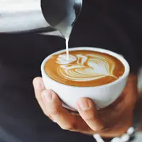 Berikut beberapa tanda tubuhmu terlalu banyak mengonsumsi kafein./copyright pexels/Chevanon Photography