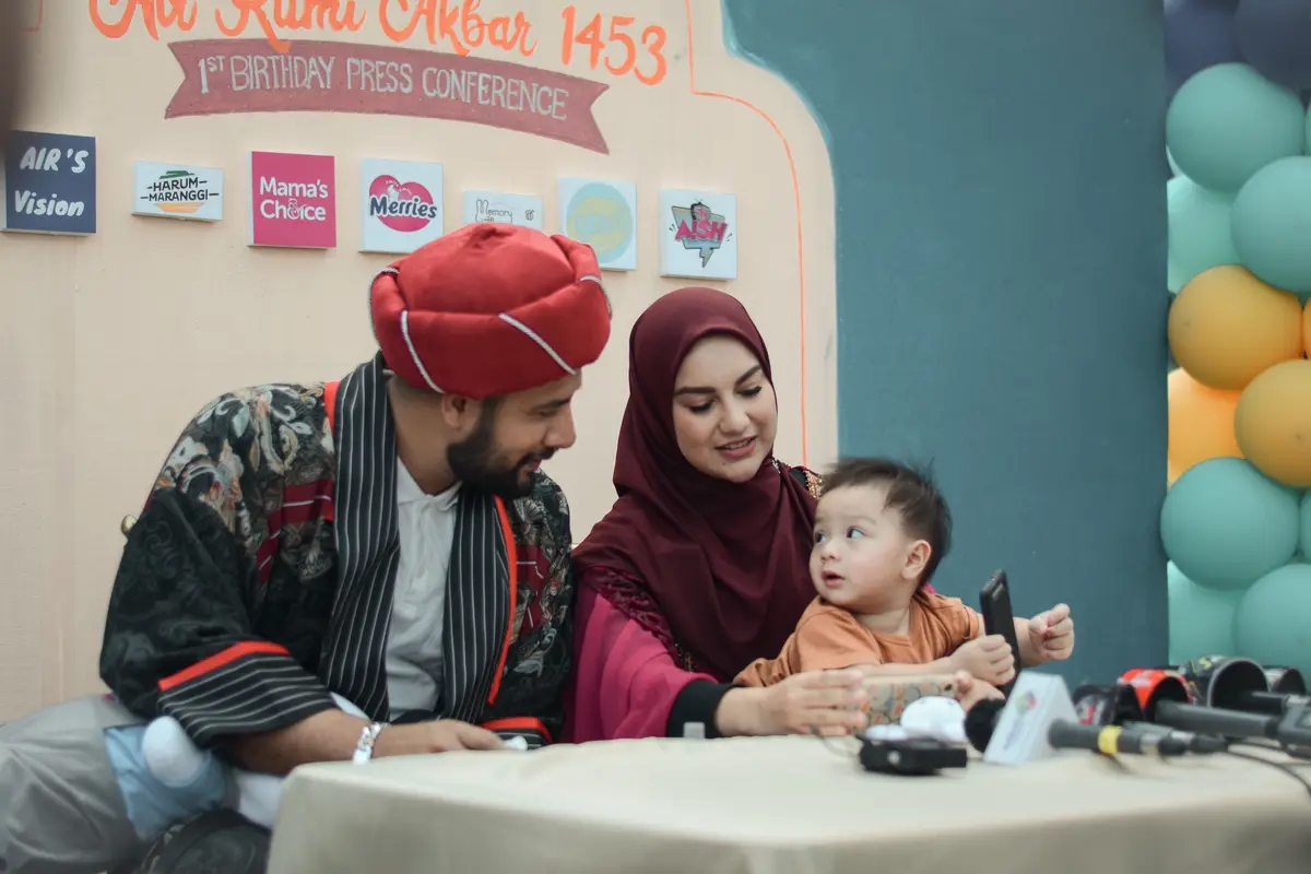 Ammar Zoni dan Irish Bella.