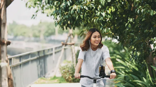 Olahraga bersepeda dapat membuat wajah tampak awet muda