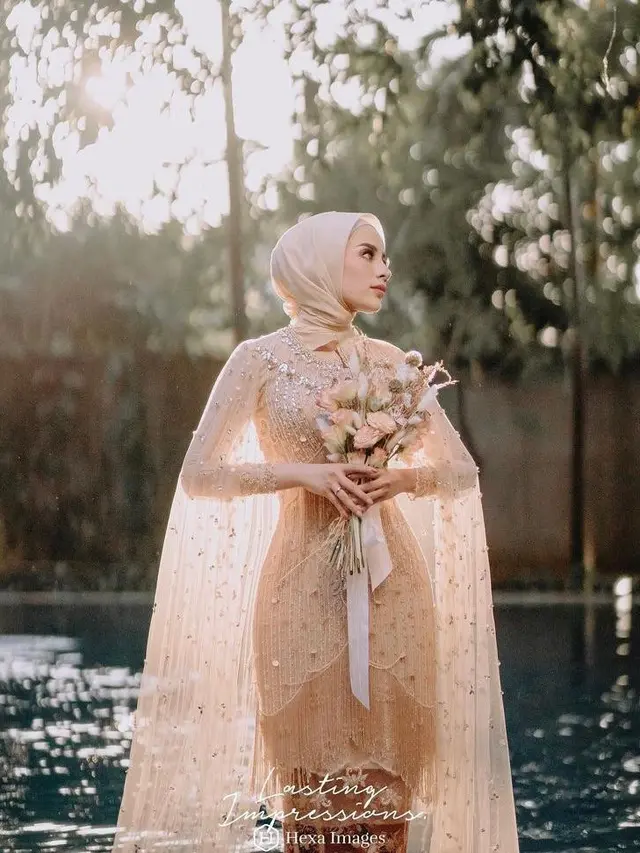 9 Inspirasi Kebaya Payet untuk Lamaran, Glamor Bersahaja