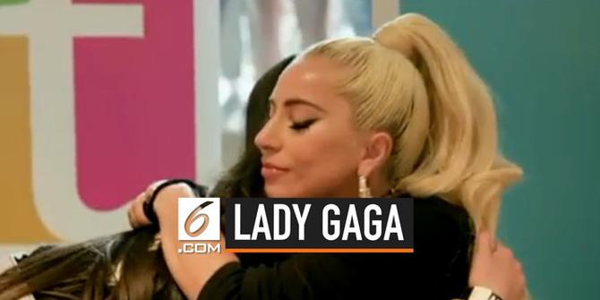 VIDEO: Lady Gaga Bantu Korban Penembakan Massal di AS