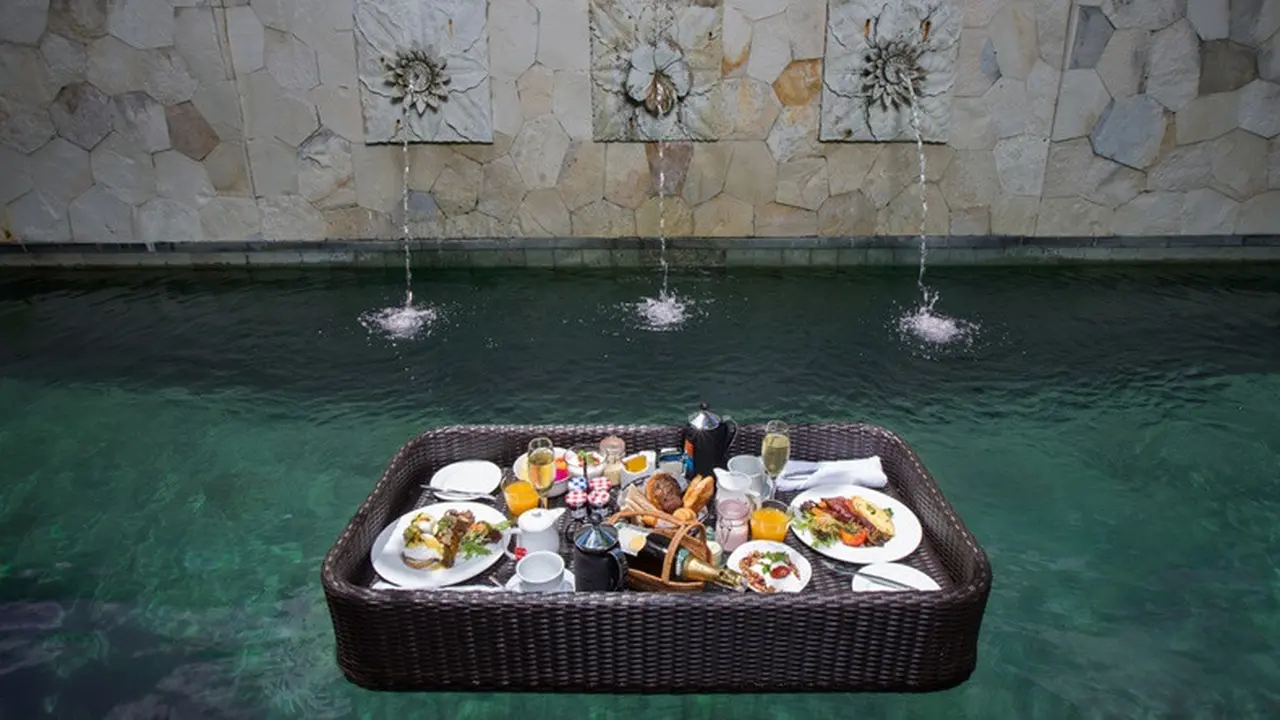 Sarapan Ala Bali Versi Low Budget Ini Bikin Ngakak