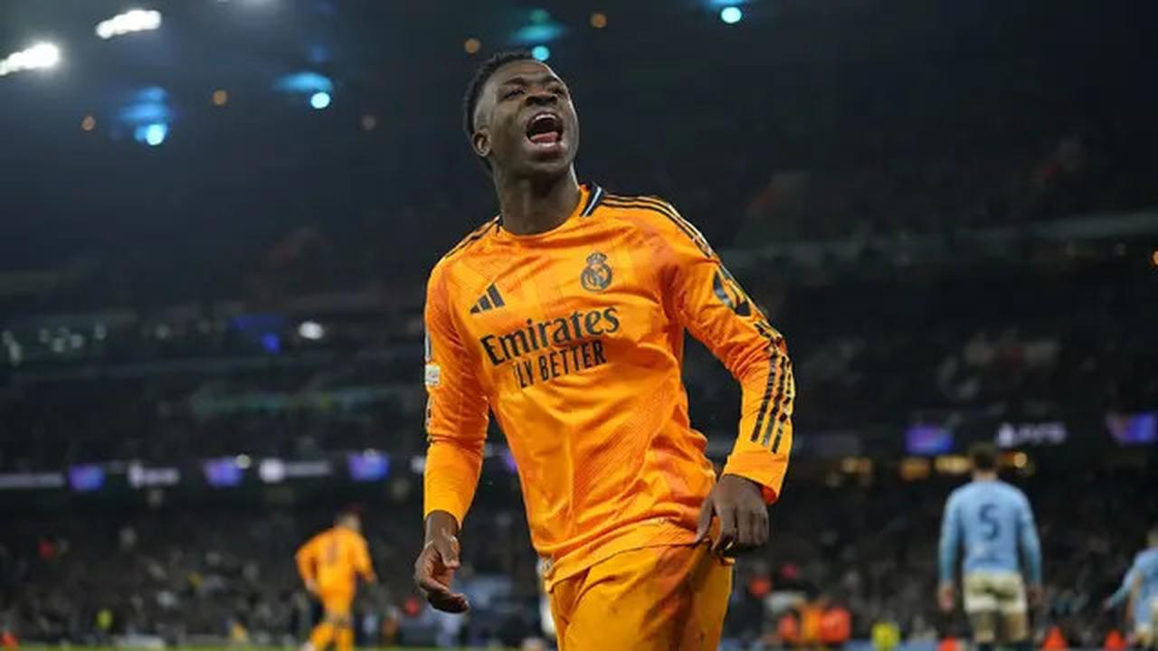 Foto: Spanduk Ejekan Manchester City untuk Vinicius Junior, Sayangnya Sang Pemain Tak Bisa Berbahasa Inggris