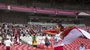 Putri Ni Made Arianti pelari Indonesia berhasil meraih medali perak di cabang para atletik nomor lari 400 meter T13 pada Asian Para Games 2018, di Stadion Utama Gelora Bung Karno Jakarta, Kamis(11/10/2018).  (Bola.com/Peksi Cahyo)