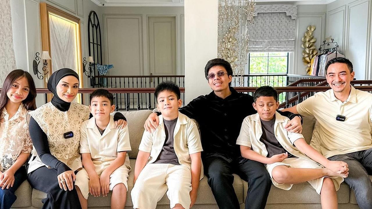 Potret Rumah Mewah Zumi Zola - Putri Zulhas Setelah Menikah, Desain Modern Glam - Berhias Serba Emas