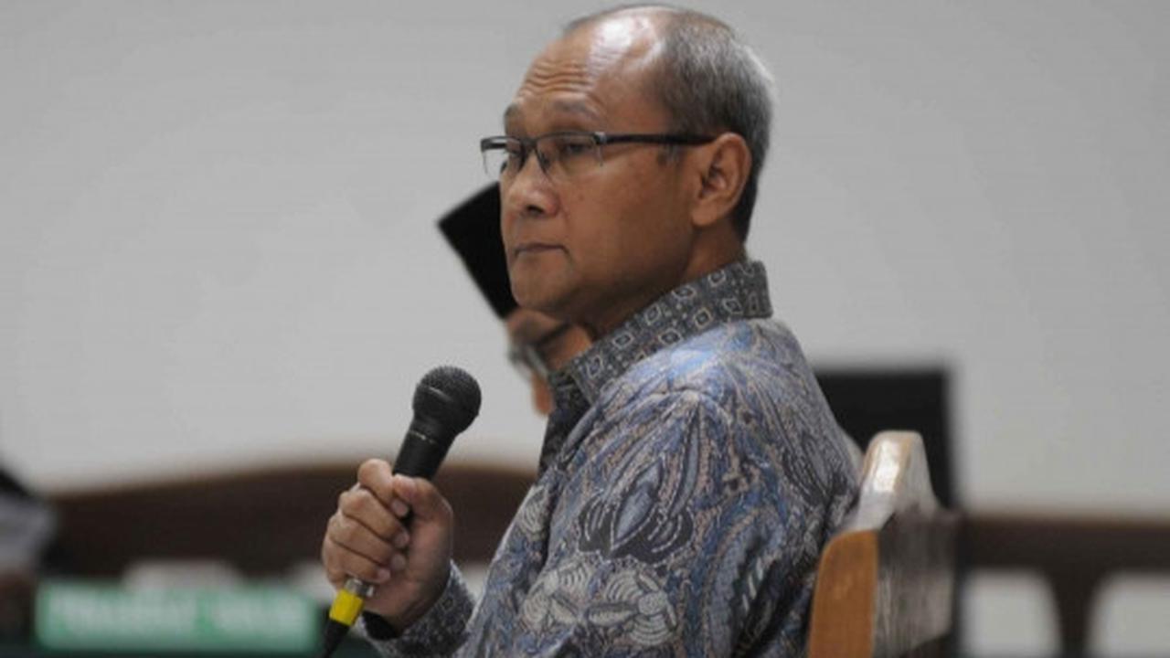 Sutan Bhatoegana dengar kesaksian Waryono Karno di sidang kasus ESDM