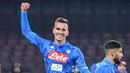 Kini dibawah asuhan Carlo Ancelotti, Milik terlahir kembali. Striker Polandia tersebut secara bertahap menjadi pemain andalan Napoli dan kini telah mengemas 12 gol dan 1 assist. (AFP/Alberto Pizzoli)