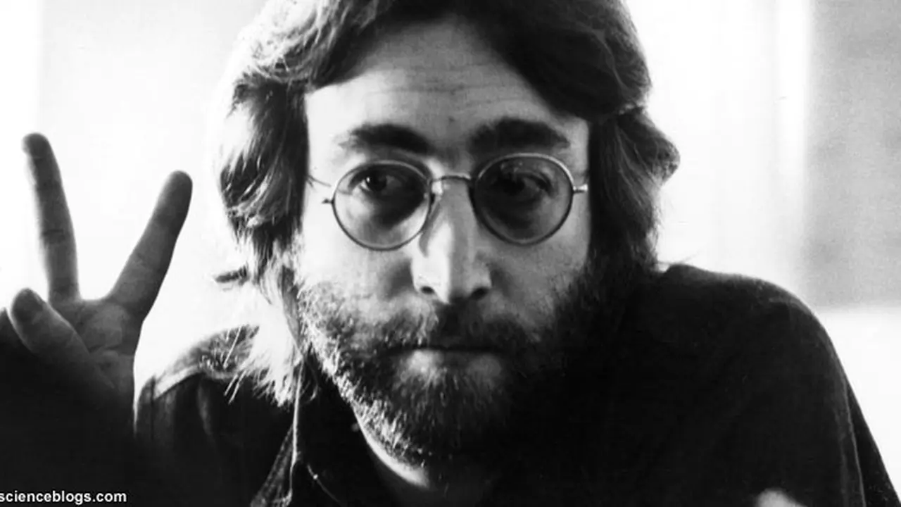 john-lennon-130822b.jpg