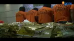 Lima orang diamankan polisi terkait sindikat narkoba asal China berikut barang bukti 14,6 kilogram sabu senilai hampir Rp 28 miliar.
