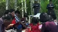 Hibah Tanah Ditarik, Jemaat GKPI Tapanuli Ibadah di Semak