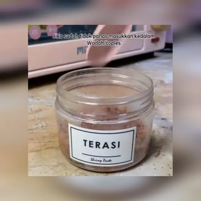 Bukan Dibakar, Ini Trik Simpan Terasi Anti Jamuran dan Lebih Tahan Lama