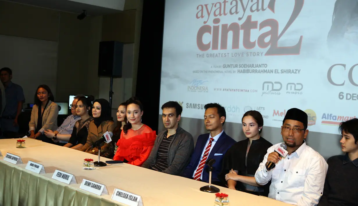 Mengingat film ini telah dinantikan sejak lama, para penonton pun langsung berbondong-bondong datang ke bioskop untuk menyaksikan film ini.  (Nurwahyunan/Bintang.com)