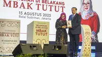Buku Autobiografi Selangkah di Belakang Mba Tutut, Melihat Rekam Jejak Perjalanan Hidupnya