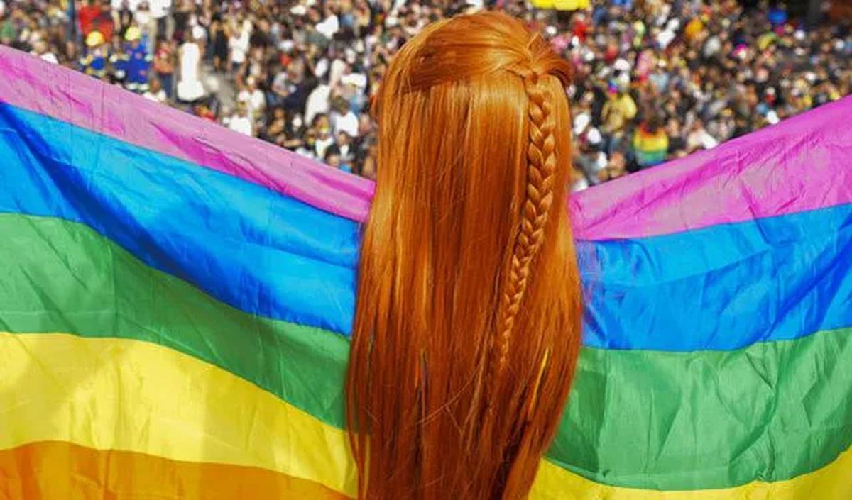 Selain itu, acara ini direncanakan membahas sejumlah isu tentang ancaman terhadap eksistensi kehidupan dan martabat yang dihadapi oleh kelompok LGBTQIA+.