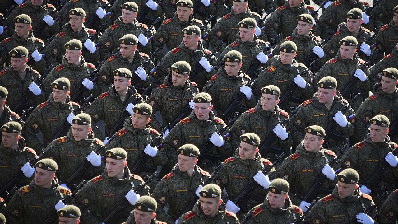 Kemlu Verifikasi Dugaan WNI Ikut Militer Rusia, Identitas hingga Rekrutmen Dicek