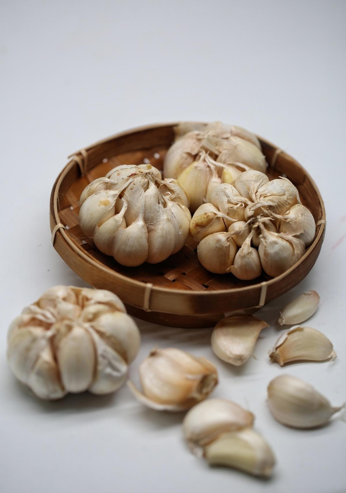 Ilustrasi Bumbu Dapur, Bawang Putih, Bawang