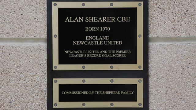 Papan Nama Alan Shearer