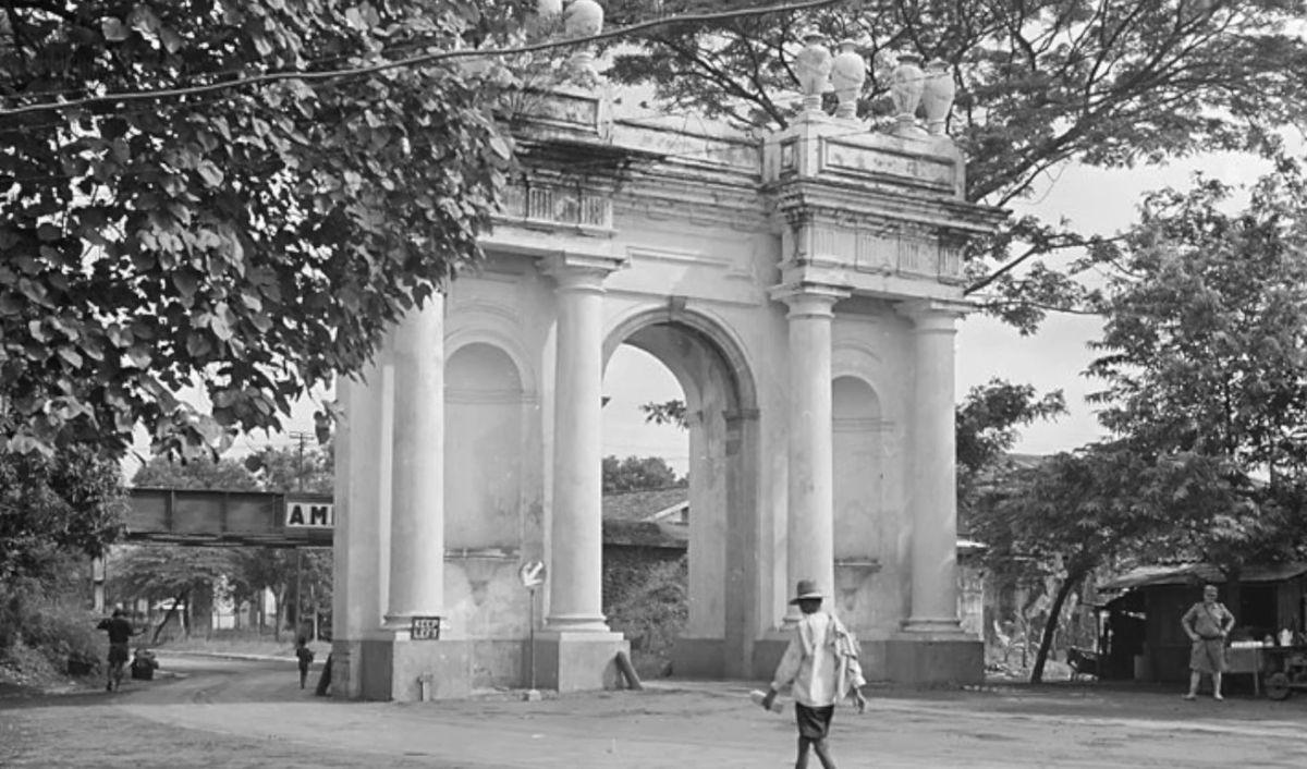 Patung Dewa Mars dan Dewi Minerva Hilang dan Gerbang Dihancurkan Total Tahun 1950