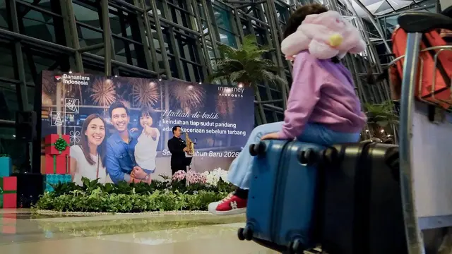 Tahun Baru 2026, Rombongan Turis Jepang Jadi Wisatawan Pertama yang Tiba di Bandara Soekarno Hatta