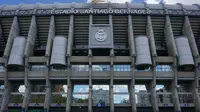 Logo dan ilustrasi Real Madrid. (AFP/Christof Stache)