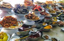 Ketahui 9 Jenis Makanan yang Paling Mengundang Lalat dan Strategi Mengamankannya di Restoran