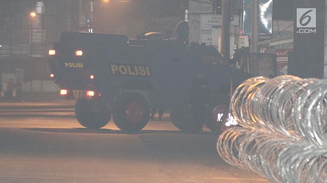 Suasana Malam Hari Mako Brimob