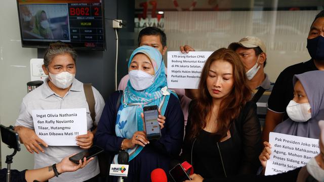 Para korban penipuan menggugat Olivia Nathania dan Nia Daniaty