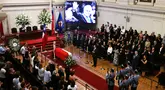 Mendiang mantan Presiden Chile Sebastian Pinera disemayamkan di Gedung Kongres Nasional, Santiago pada 7 Februari 2024. (RODRIGO ARANGUA/AFP)