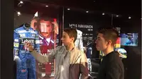 Jorge Lorenzo pandu Vinales tur ke museum (Refaldo Putratama)