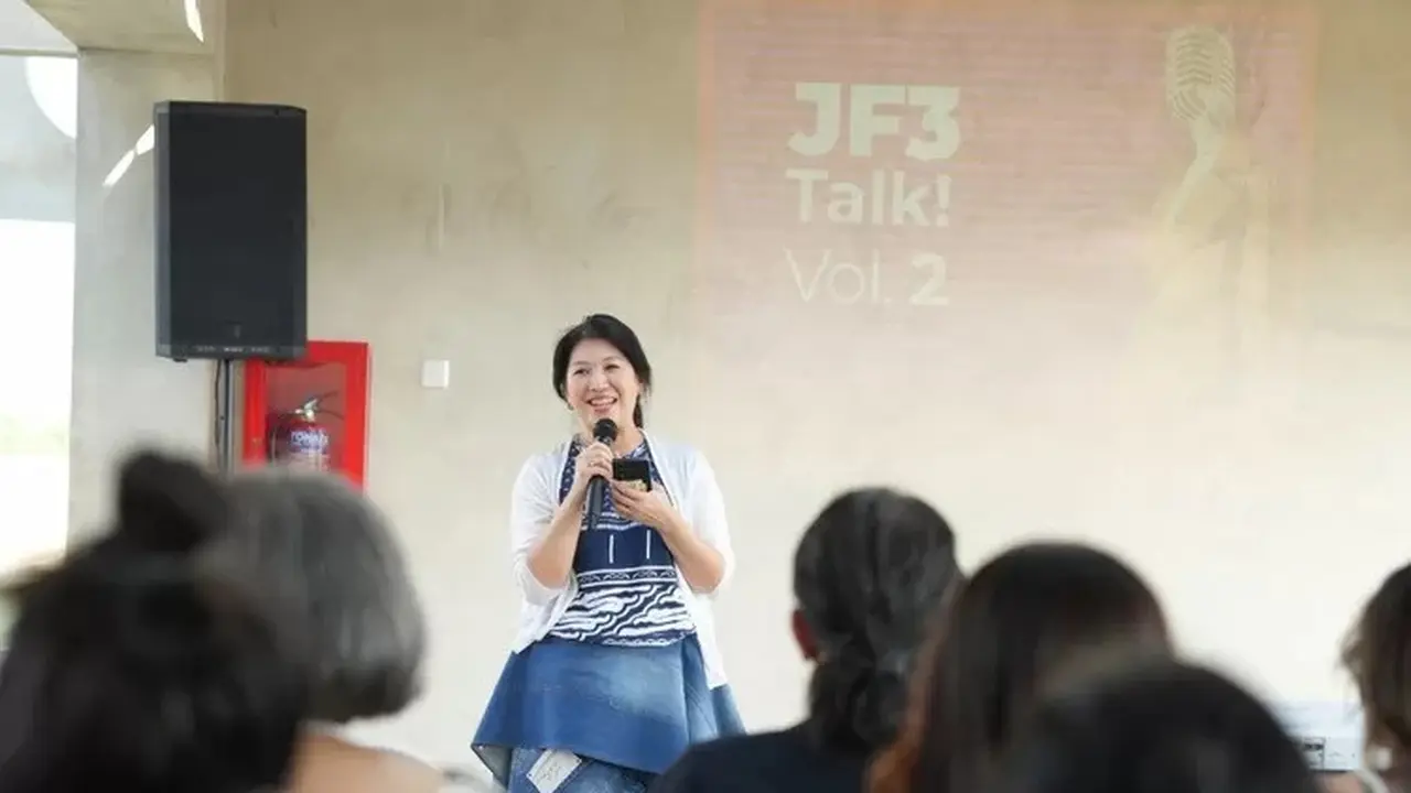 Thresia Mareta, Founder of LAKON Indonesia dalam diskusi JF3 yang digelar di Teras Lakon Sumarecon, Serpong, Tangerang Selatan, Banten, baru-baru ini.