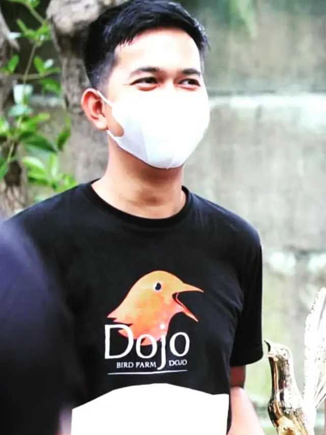 Tak Ikuti Jejak Sang Ayah, Ini 6 Potret Anak Tukul Arwana Berpangkat Ajun Komisaris Polisi