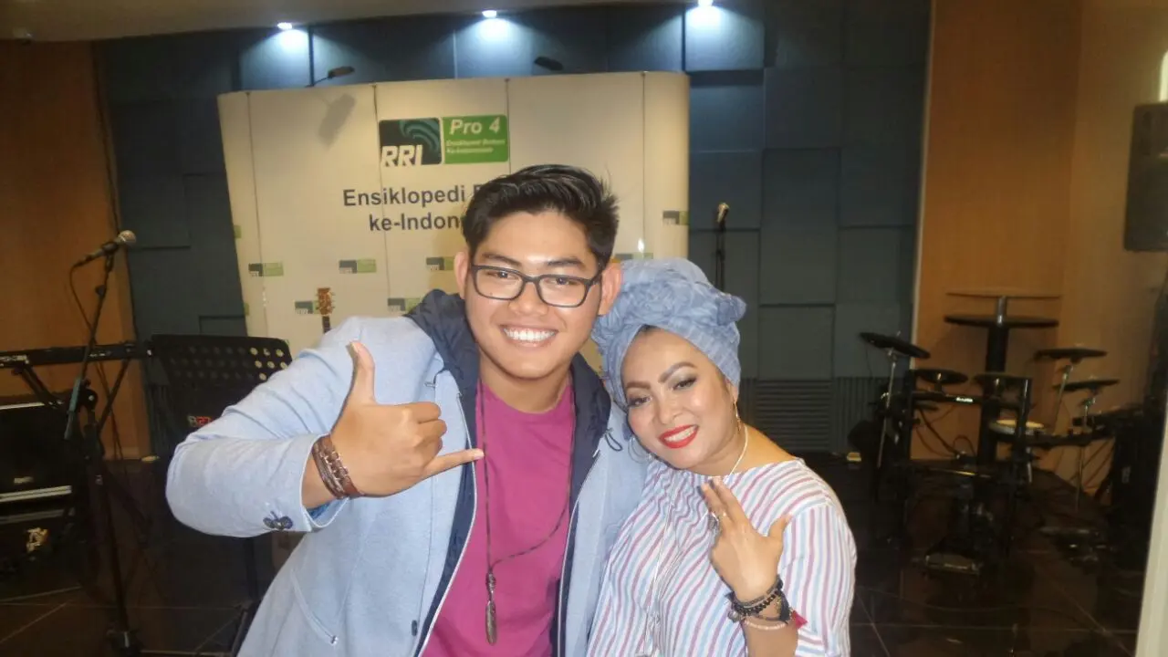 Rika Roslan bersama Aldibrian